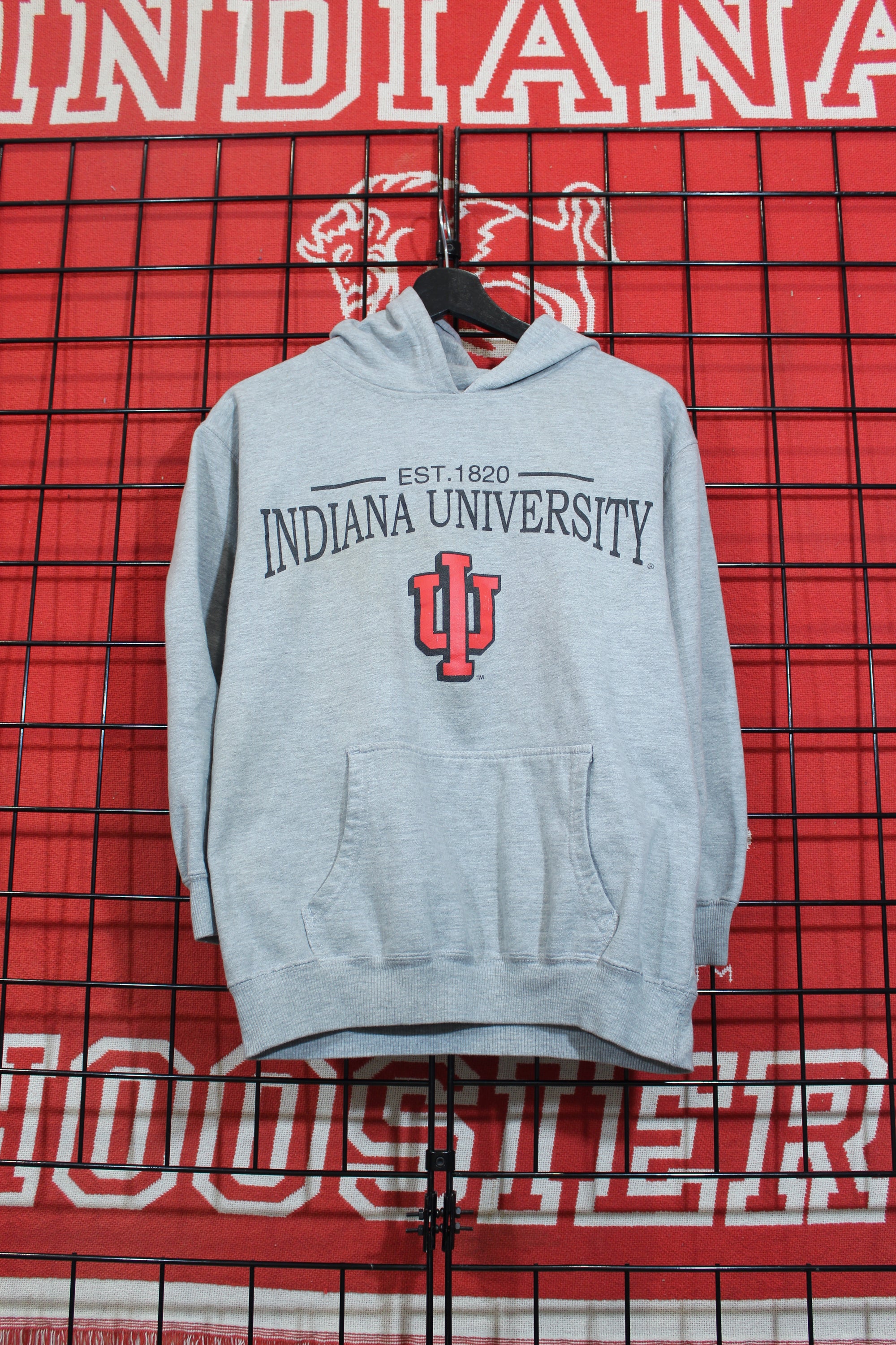 iu03081