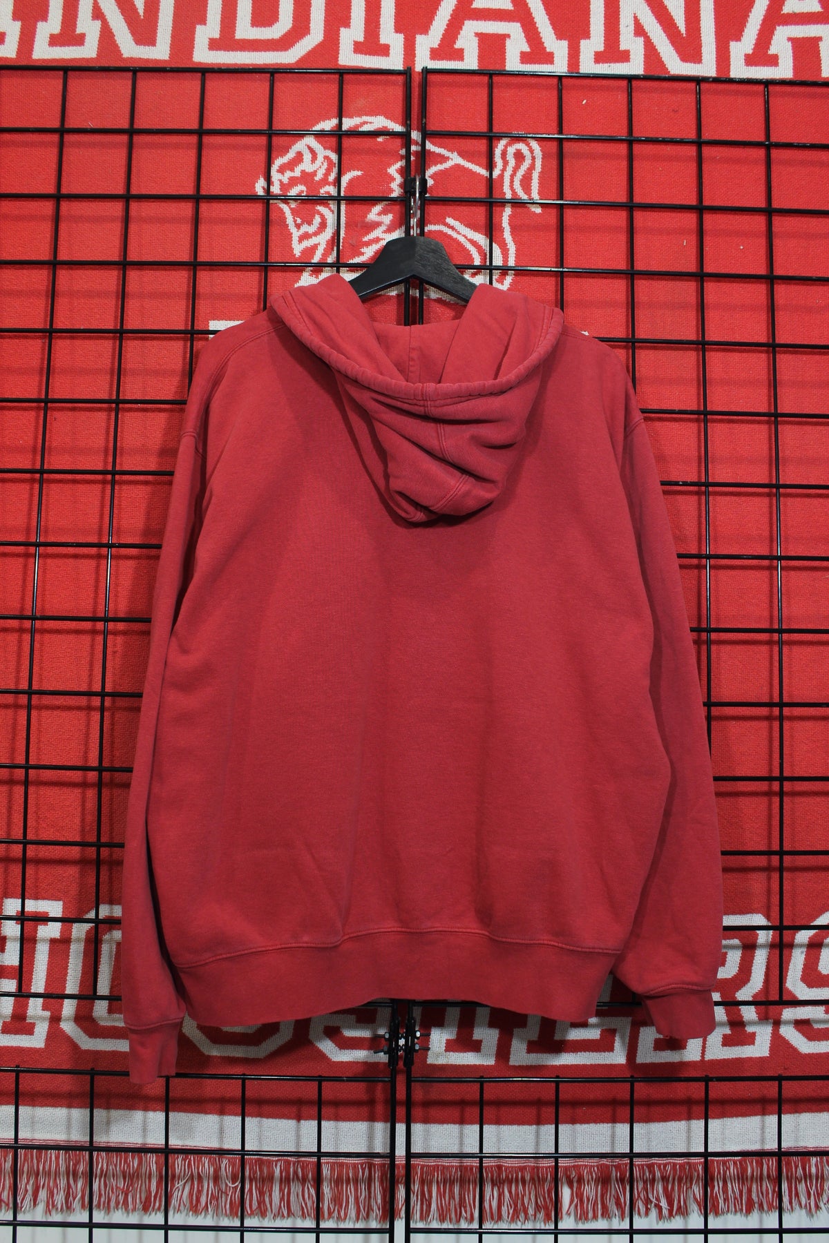 iu1026040b.jpg
