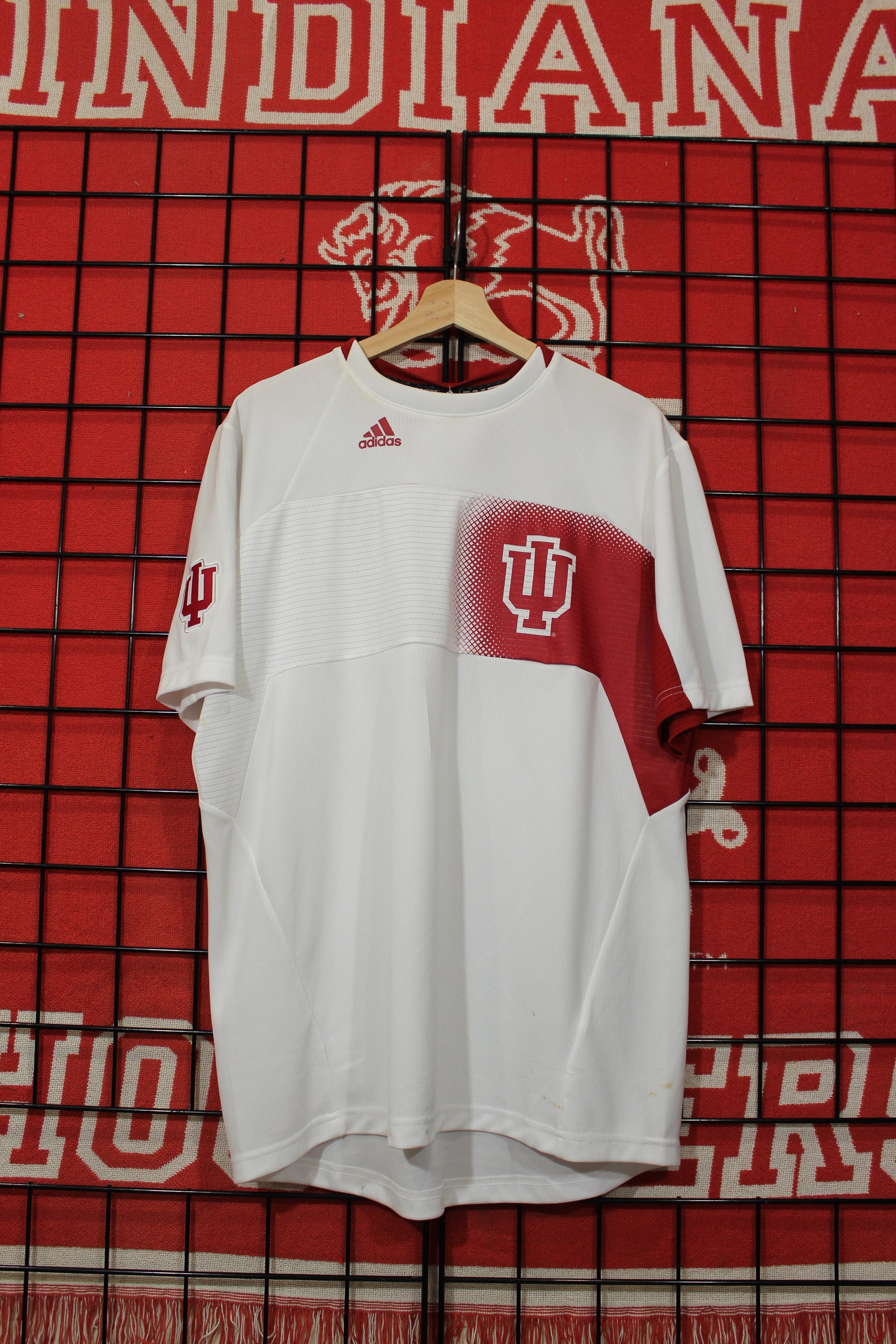 iu415