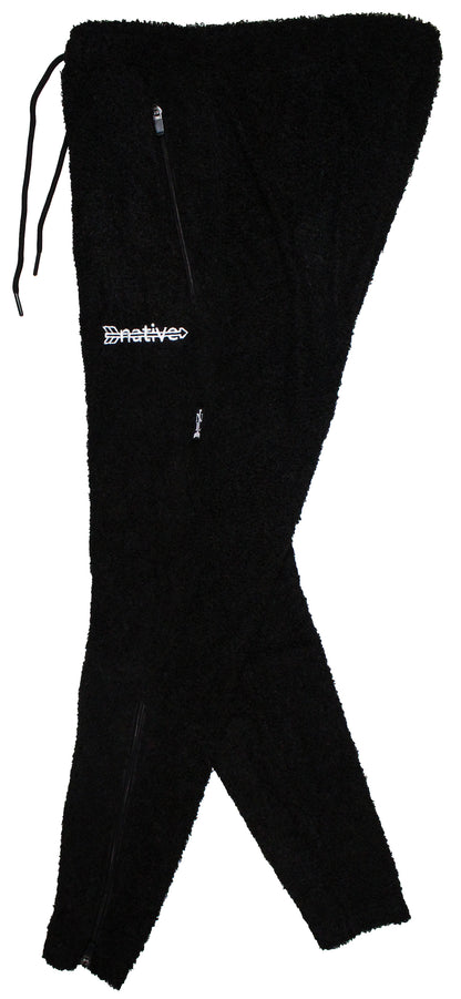 sherpa soccer sweats in black