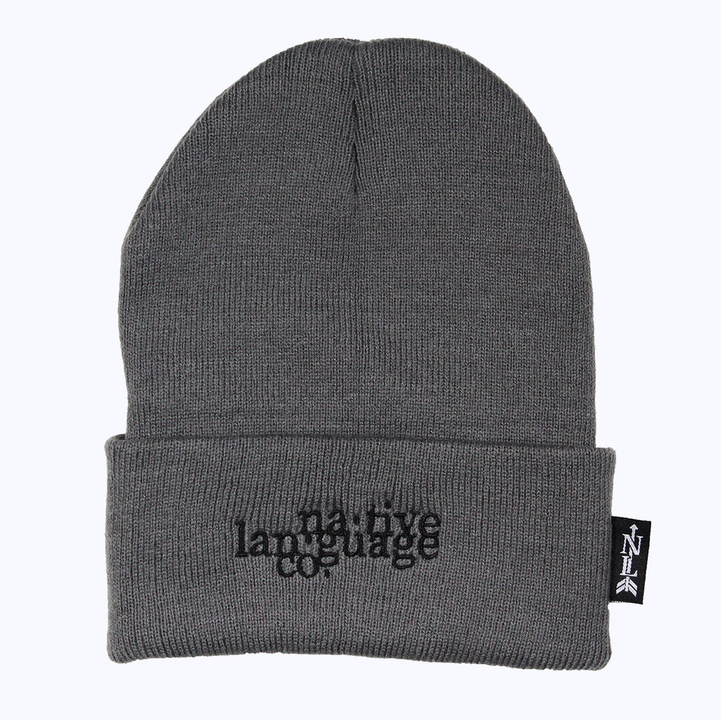 beanie in charcoal/black
